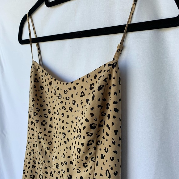Size 8, Sunday Best, nude leopard print dress 🐆 - Picture 5 of 13